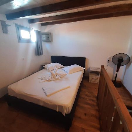 Κυθνοσ Larerooms Merichas ภายนอก รูปภาพ